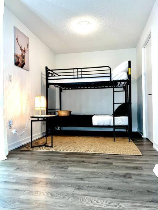 Stunning Condo Wit Amazing View 5Mins From Cntower トロント エクステリア 写真